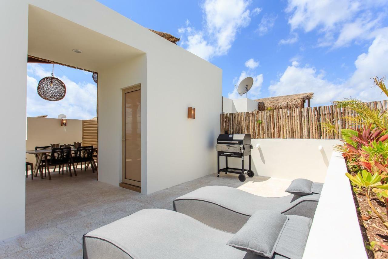 Charming Nature-Inspired Condos With Sultry Surroundings By Stella Rentals Tulum Room photo